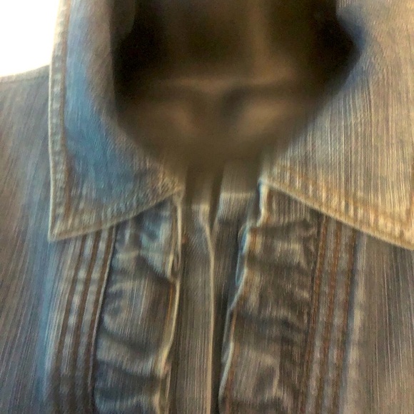 Chico’s Platinum jean shirt/ jacket - Picture 2 of 4